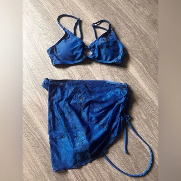 SHEIN Blue Bikini Set - Picture 5 of 7